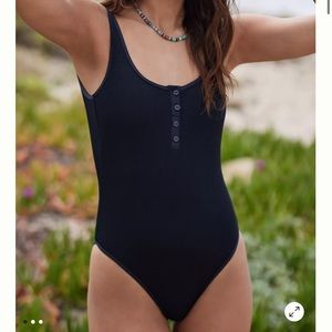 NWT Lspace “float on” black one piece swimsuit ribbed with buttons M